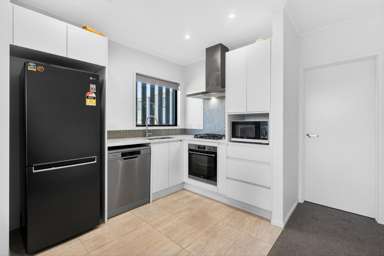 3/1 Scott Road_2