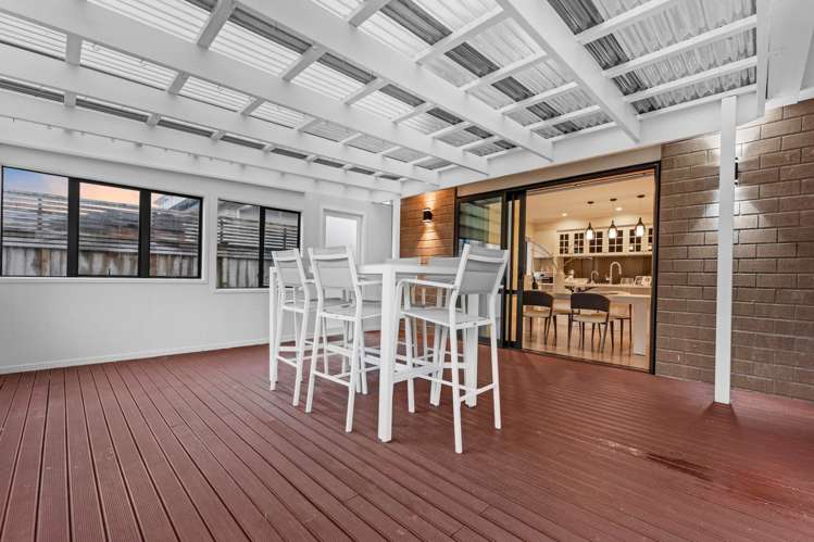 19 Carrickdawson Drive Flat Bush_32