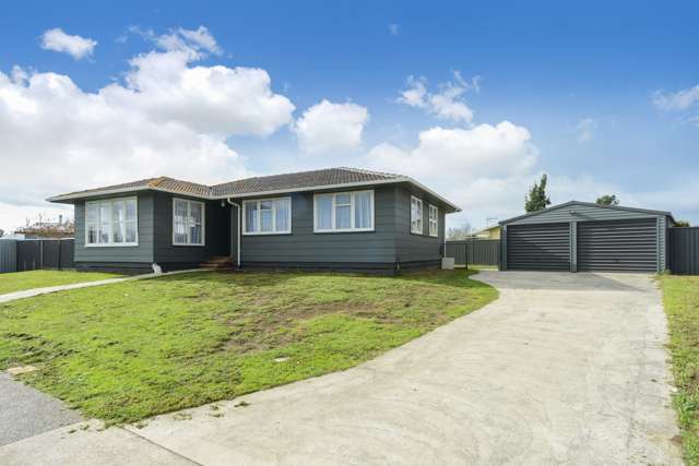 6 Holmes Place Flaxmere_3