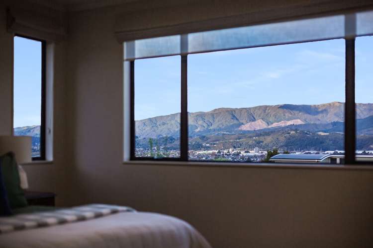 14 Betty Watt Grove Riverstone Terraces_11