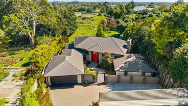 200 Kennedys Bush Road_1