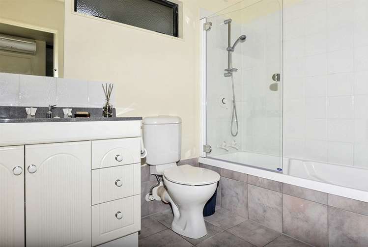 2/14a Kiwi Esplanade Mangere Bridge_11