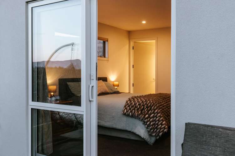 8 McDonald Street Wanaka_11