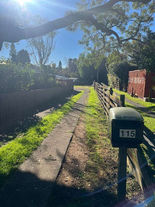 115 Sutherland Road Brookfield_1