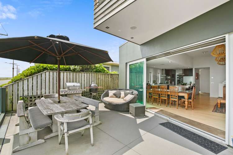 15 Tiromoana Crescent_0