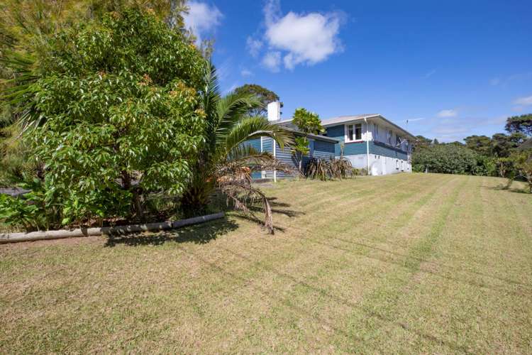 54 Woodfern Crescent Titirangi_0