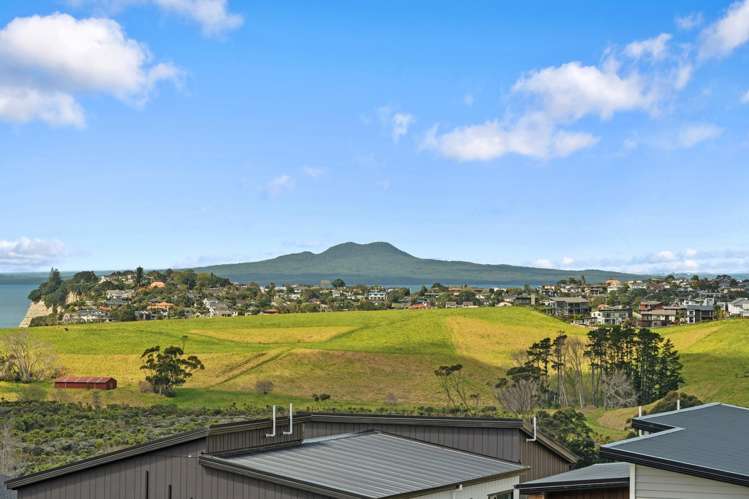 220 Vaughans Road Long Bay_3