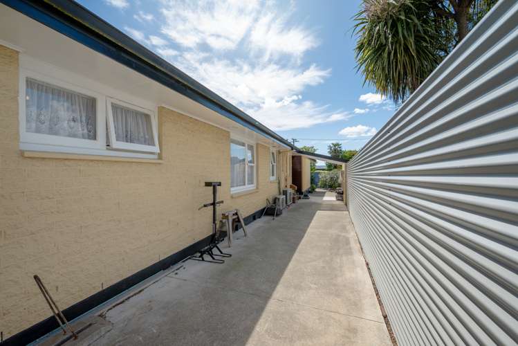 12 Riley Crescent Redwoodtown_54