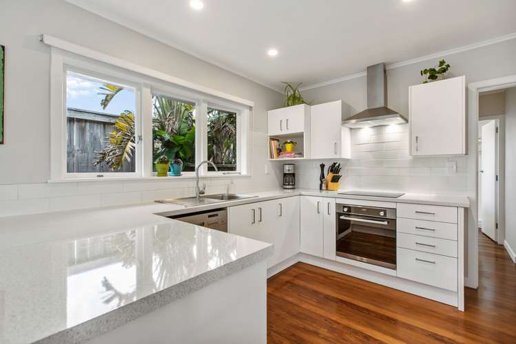 64 Birkdale Road Birkdale_22