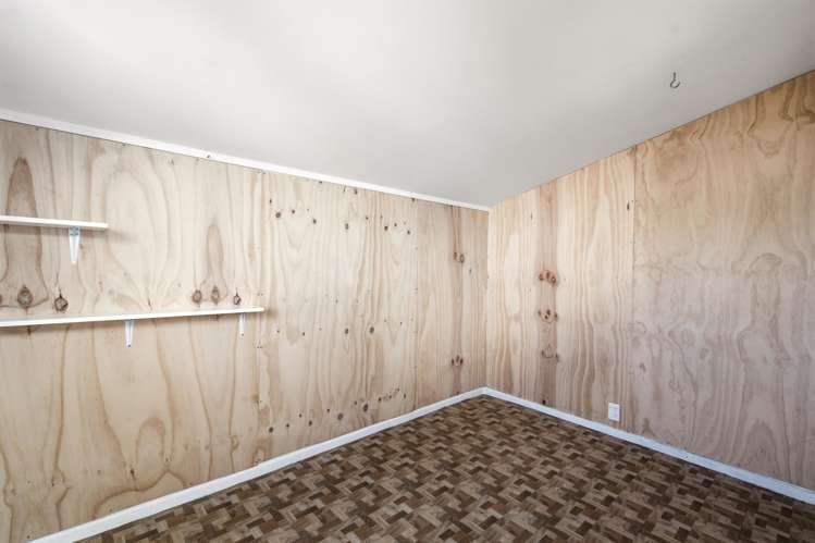 5662 West Coast Road Springfield_21