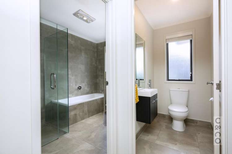 10 Pohutukawa Parade Riverhead_31