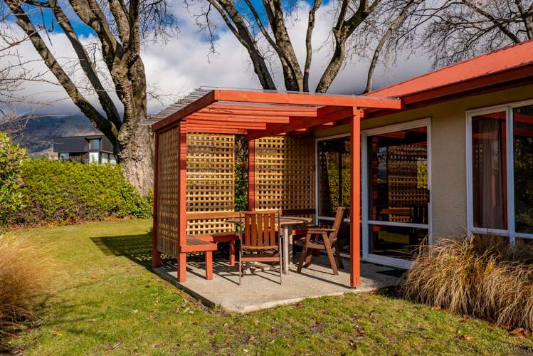 15b Heuchan Lane Wanaka_16