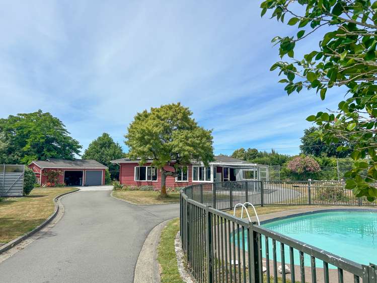 258 High Street North Carterton_22