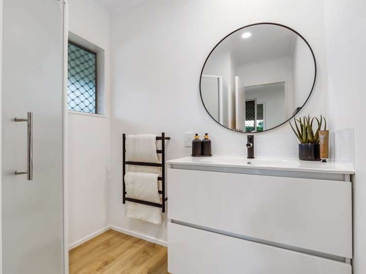 2 Tupaea Place Otumoetai_14