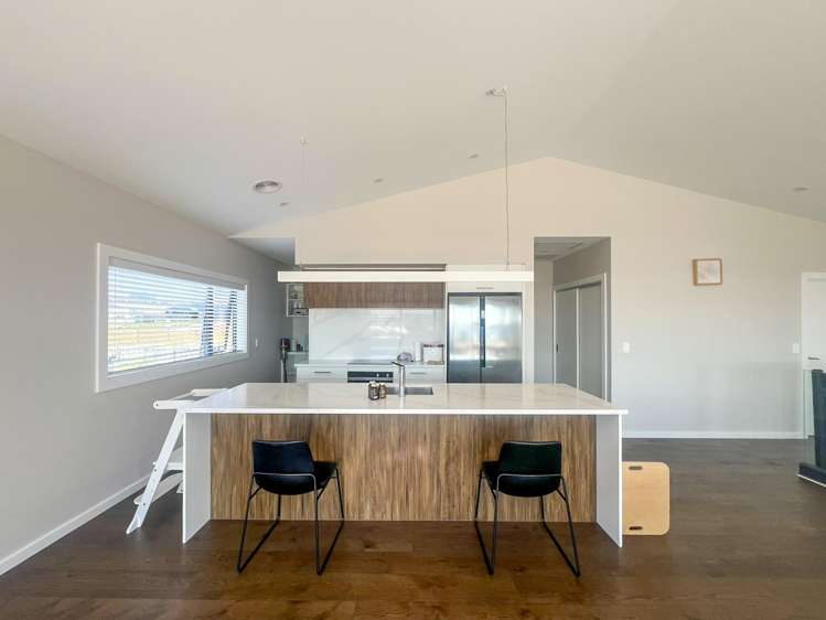 54 Maunganamu Drive Wharewaka_3