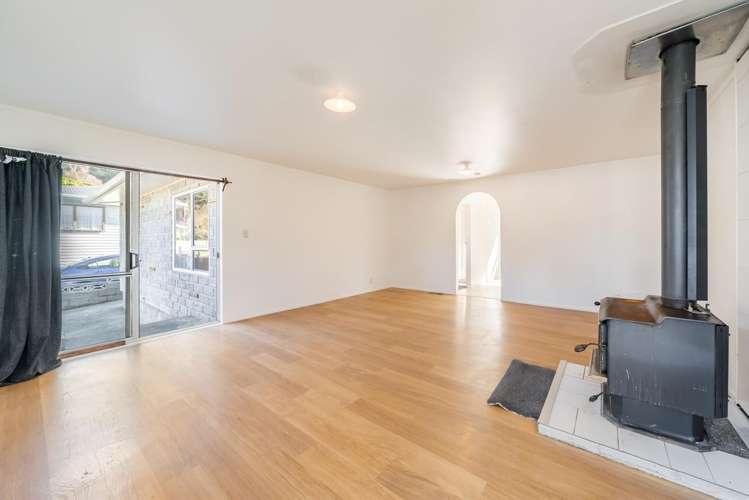  38 Enfield Street Wainuiomata_6