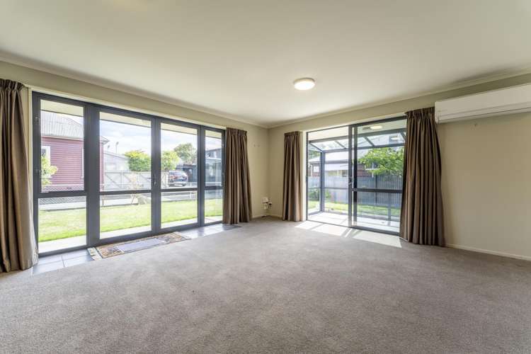 13 Raymond Street West End_5