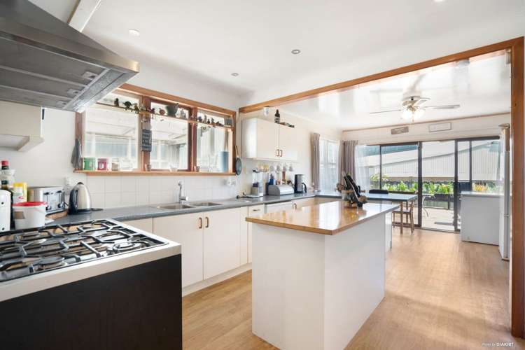 6 Dreadon Road Manurewa_5