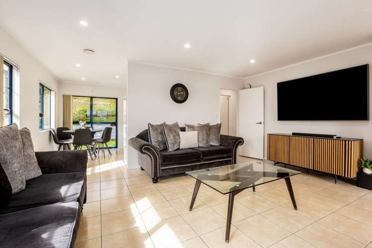 11 Peppertree Lane Woodridge_8