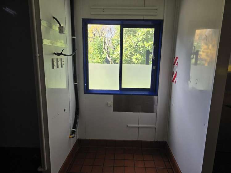 547 High Street Melling_4