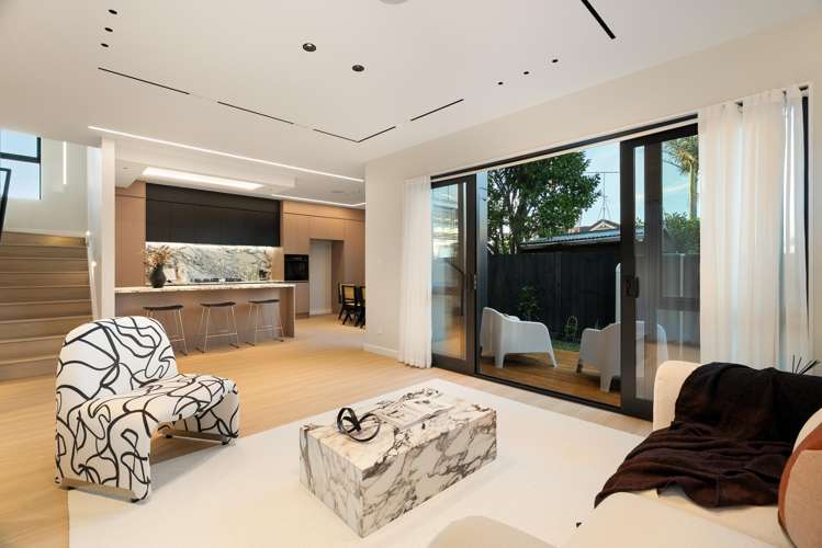 2C Knights Close Rothesay Bay_5