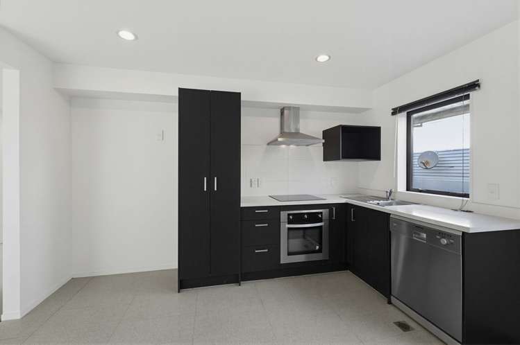 10/11 Gordon Place Newtown_13