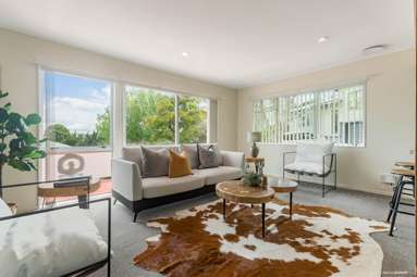 41 Esther Place_2
