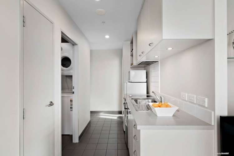 1503/17 Amersham Way Manukau_6