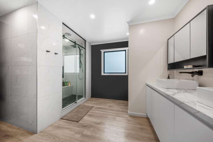 17 Nikau Heights Lansdowne_13