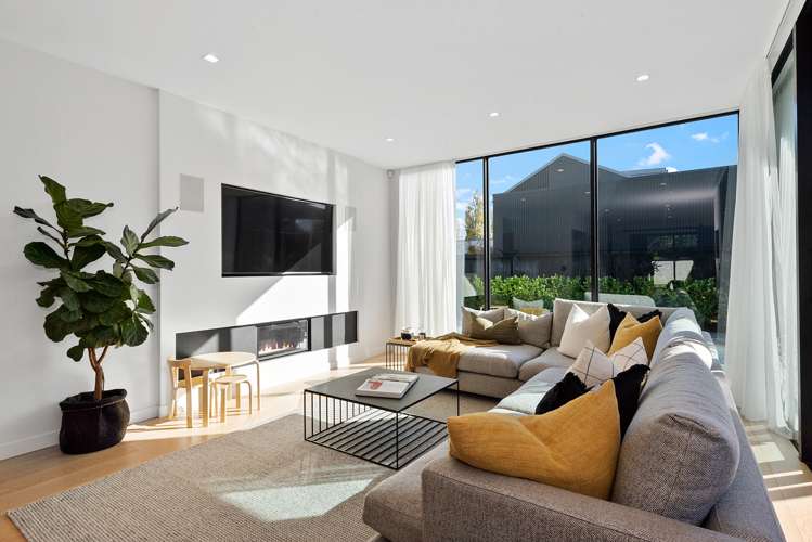 805a River Road Chartwell_8