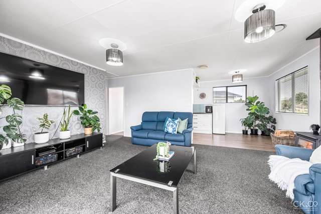 156 California Drive Totara Park Upper Hutt_2