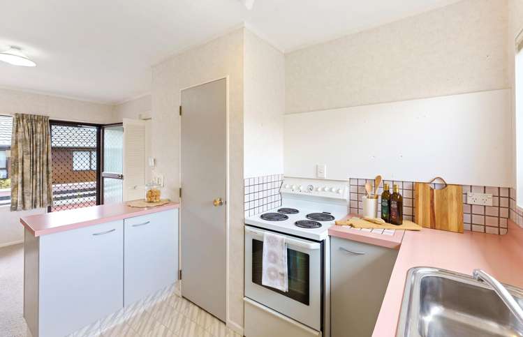 15 Atarau Grove Paraparaumu_8