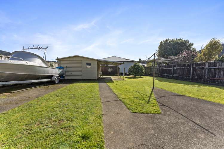28 Roberts Street Tawa_16