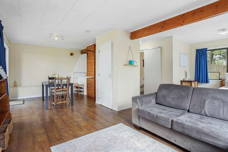 2/610 Beach Road Browns Bay_15