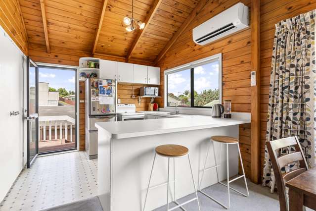 2/4 Campbell Place Papakura_3