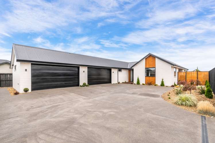 3 Roles Way Rolleston_32