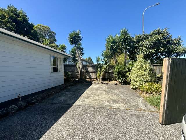 44 Universal Drive Henderson_1