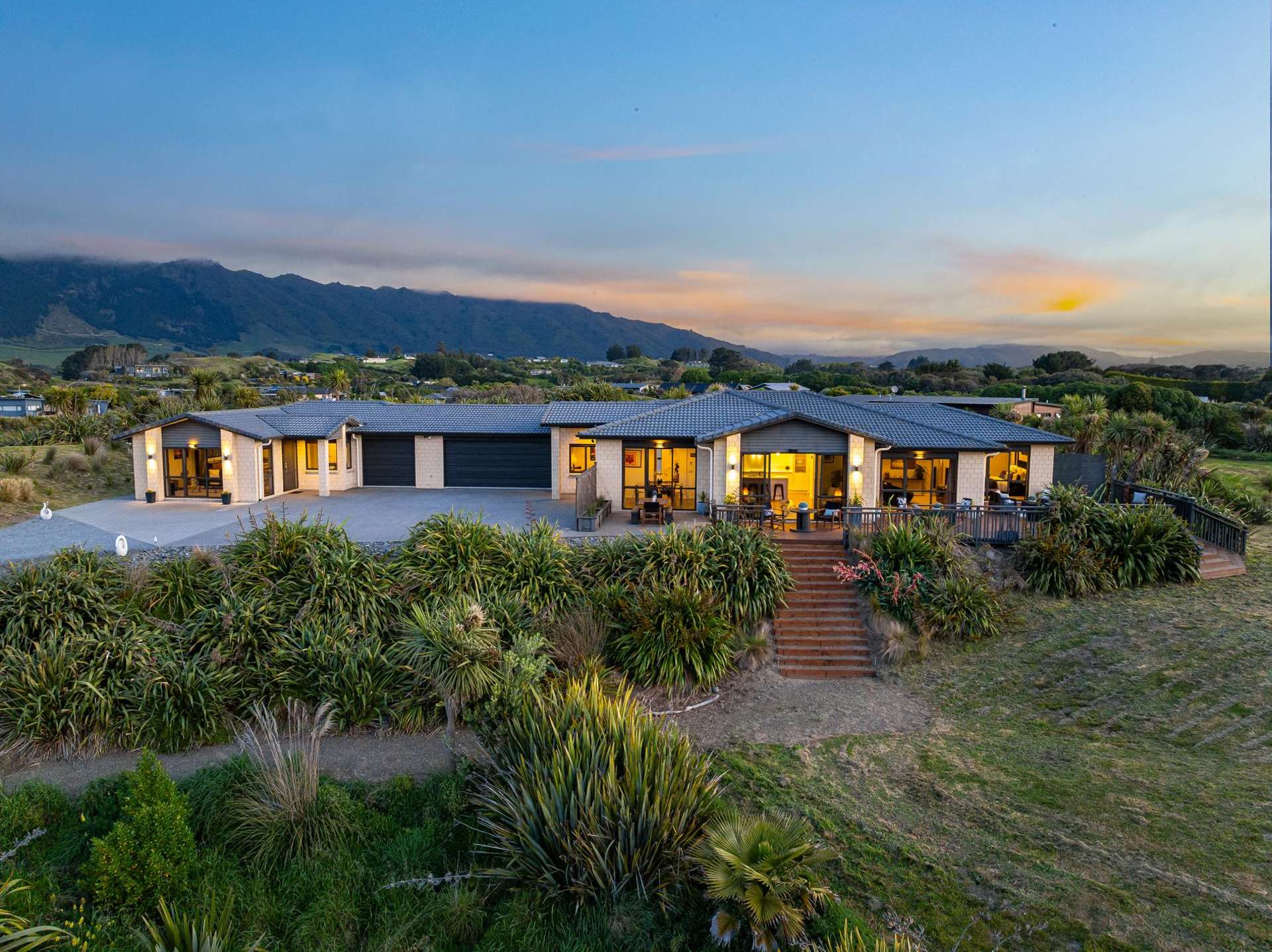 37 Pingao Lane Peka Peka_0