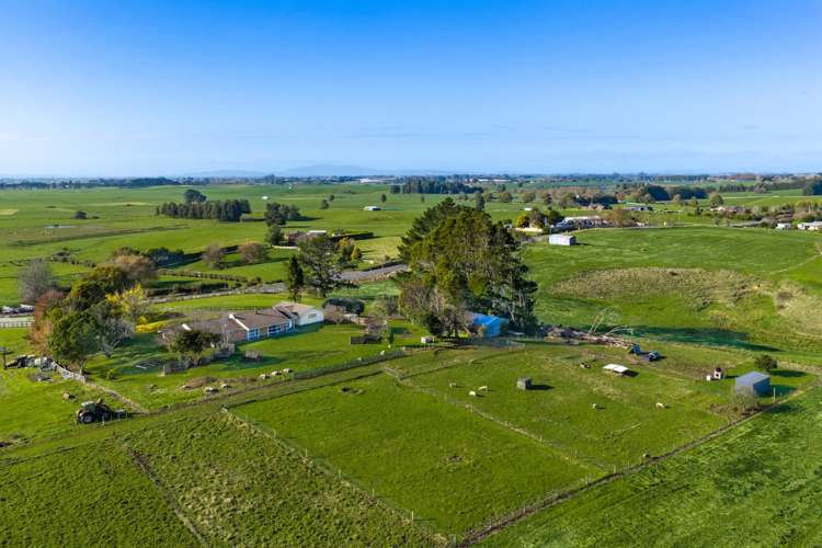 102 Gillard Road Ngahinapouri_4