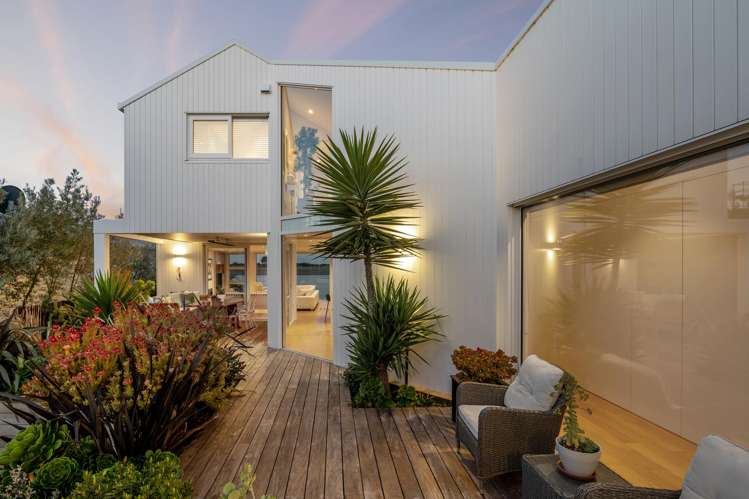 117 Main Road Redcliffs_7