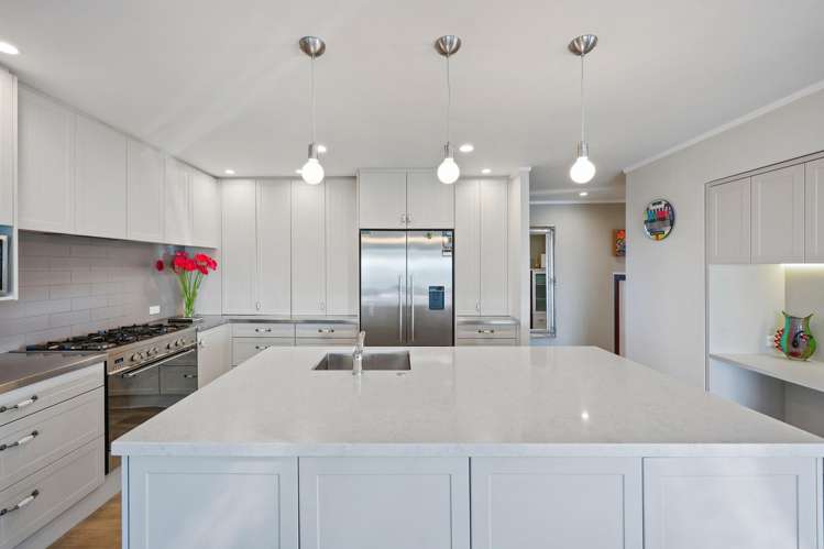 49 Torkar Road Clarks Beach_7