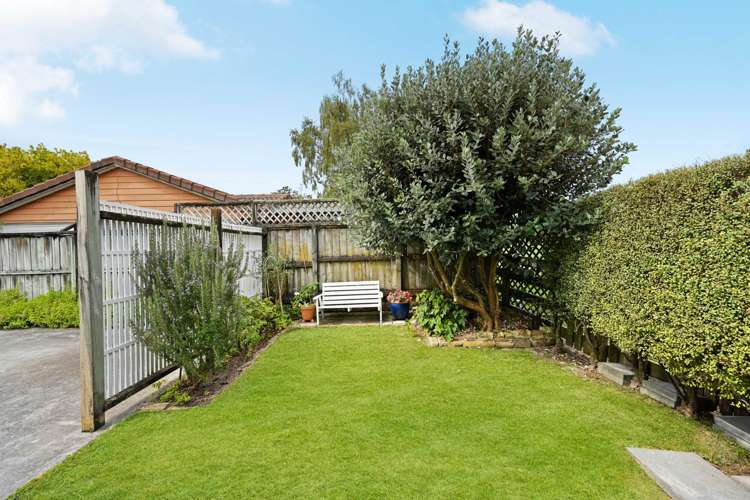 16 Flynn Road Hillcrest_19