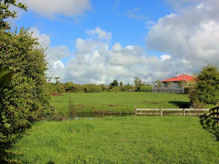 1245 Upland Road Egmont Village_56