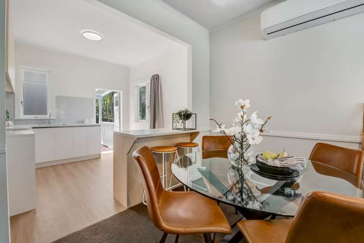 346 Whangaparaoa Road Stanmore Bay_8