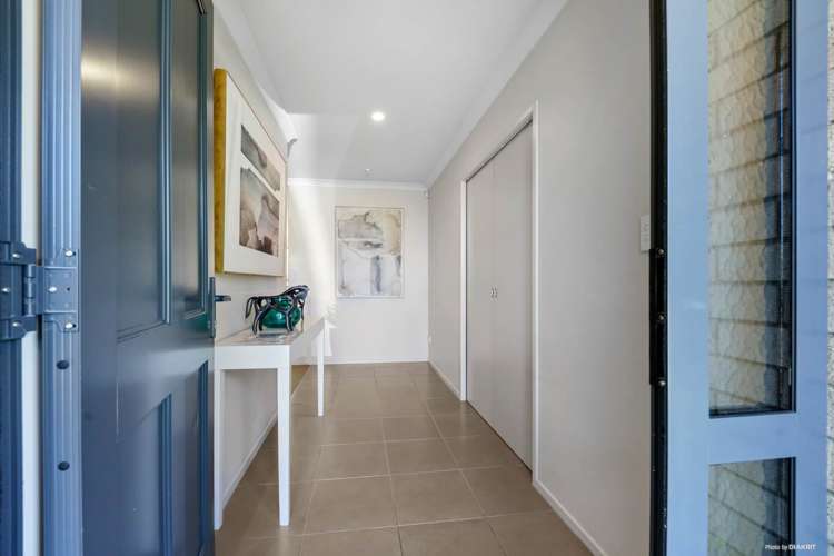 37 Sunningdale Street Wattle Downs_21