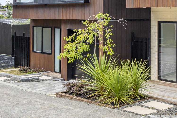 11A Rene Place Sunnyhills_20