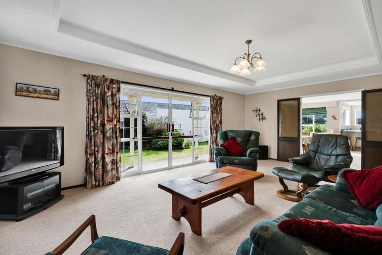 13 Quin Crescent Hawera_1