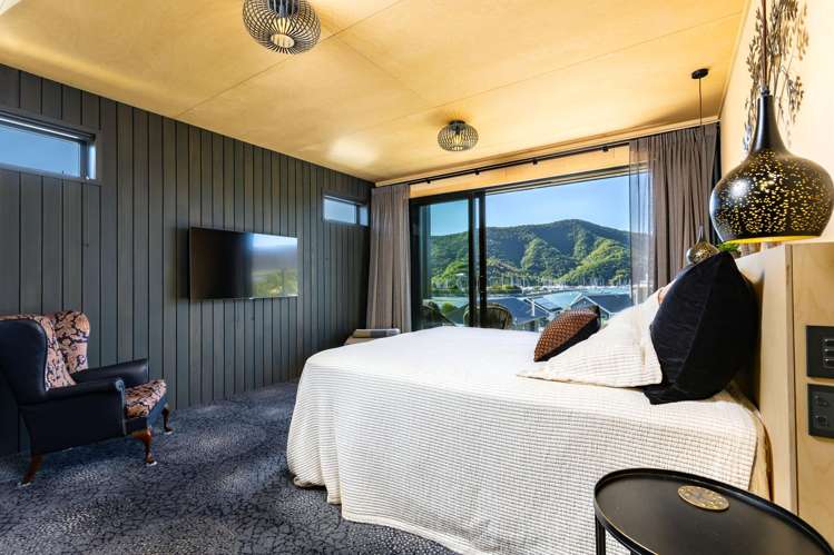 2 Whaitere Place Picton_13