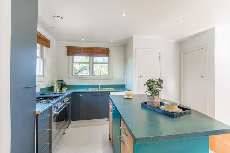 3 Gates Road Waikanae Beach_5