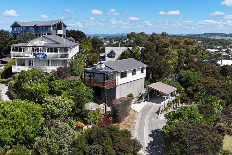 2 Heather Street Mangawhai Heads_16